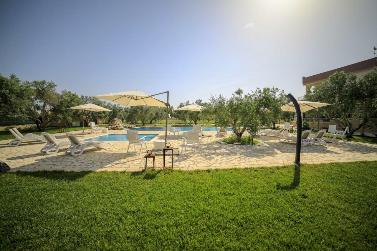 Terra Dei Sogni Bed & Breakfast Torre Lapillo Exterior photo